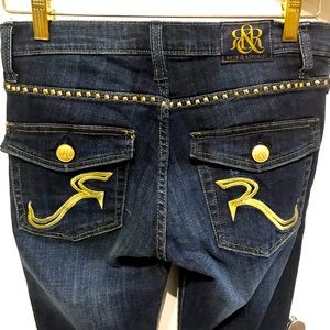 NWOT ROCK & REPUBLIC KASANDRA  EMBELL. JEANS SZ6